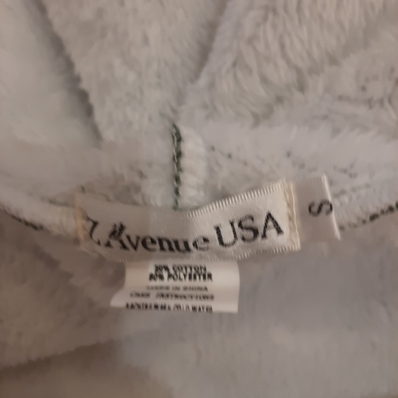 Vest - Picture 2 of 3